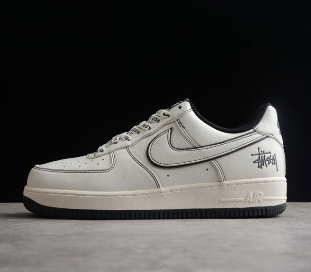 NK Air Force 1 # # UN1635-702 SIZE 36 36.5 37.5 38 38.5 39 40 40.5 41 42 42.5 4