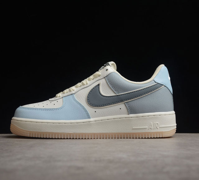 NK Air Force 1 # # AA1366-401 SIZE 36 36.5 37.5 38 38.5 39 40 40.5 41 42 42.5 4