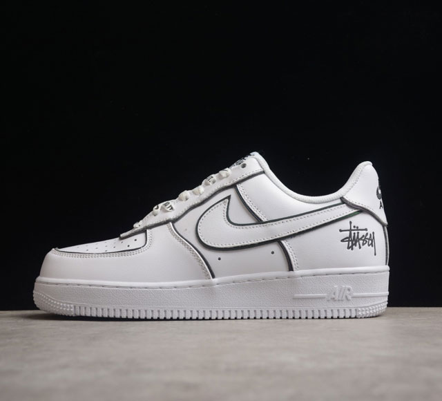 NK Air Force 1 # # BQ6425-109 SIZE 36 36.5 37.5 38 38.5 39 40 40.5 41 42 42.5 4