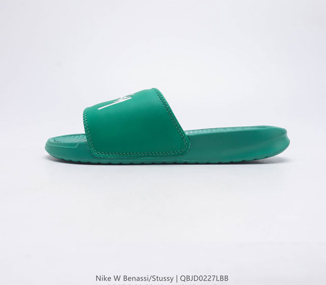 Stussy x Nike Benassi Nike Sportswear Benassi Stussy Nike Swoosh DC5239 36 45 Q