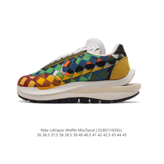 sacaixNikeAir WaffleWoven sacai x Nike Woven sacai Footscape sacai x Nike Vapor