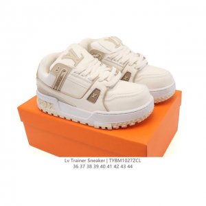 Louis Vuitton Trainer Sneaker Low, a stylish and trendy platform sneaker for men