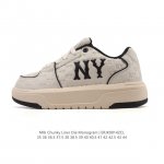 Mlb Chunky Liner Mid, a popular senior shoe, is a lightweight, thick-soled, vers