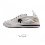 Descente Chron retro canvas sports casual shoes for men, comfortable and breatha