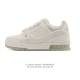 Company-grade Louis Vuitton Trainer Sneaker Low, a fashionable and stylish plat