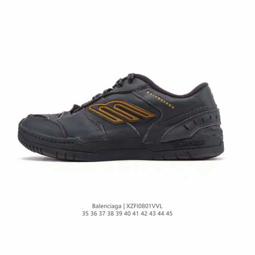New arrival: Balenciaga, a trendy luxury brand from Parisian brand Balenciaga.