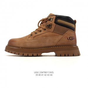 Company-grade Ugg mid-top snow boots, playful and cute with versatile styles. A