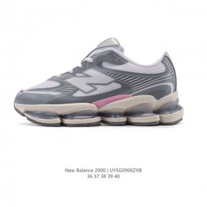 New arrival, a new model from New Balance! The New Balance 2000 series features