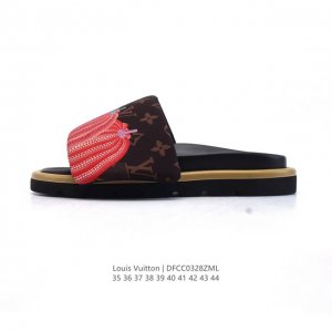 220 Louis Vuitton Pool Pillow Louis Vuitton Pillow #Lv # #Lv : 35-44 : Dfcc0328Z