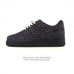 Nike Air Force 1 '07 Low, a versatile, platform, low-top casual athletic shoe wi