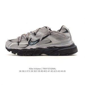 A trending new Korean vintage style on Instagram, reminiscent of classic Nike In