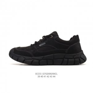 Company-level Ecco sneakers, a popular Xiaohongshu (Little Red Book) item, are a