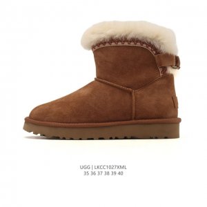 Company-grade Ugg mid-top snow boots, playful and cute with versatile styles. Am