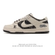 Nike SB Dunk Low Pro unisex retro sneakers, allowing you to stride confidently