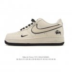 Company-grade Nike Air Force 1 '07 Low platform sneakers, featuring a thick sole