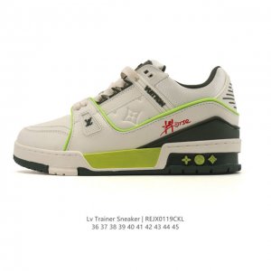 Company-grade Louis Vuitton Trainer Sneaker Low, a fashionable and stylish plat