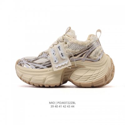 New company-grade retro, distressed, thick-soled men's sneakers. 2025 spring new