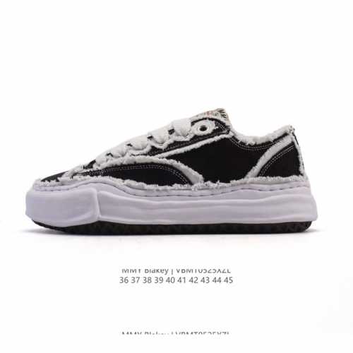 Company-Level Shawn Yue's Favorite Item Mmy Blakey Dirty Shoes Amiri Bone Shoes