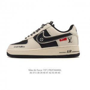 Company-grade Nike Air Force 1 '07 Low platform sneakers, featuring a thick sole