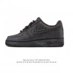 Company-grade Nike Air Force 1 '07 Low platform sneakers, featuring a thick sole