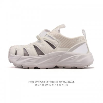 The Hoka One One Hopara II outdoor sandal is here! A new summer outdoor colorway