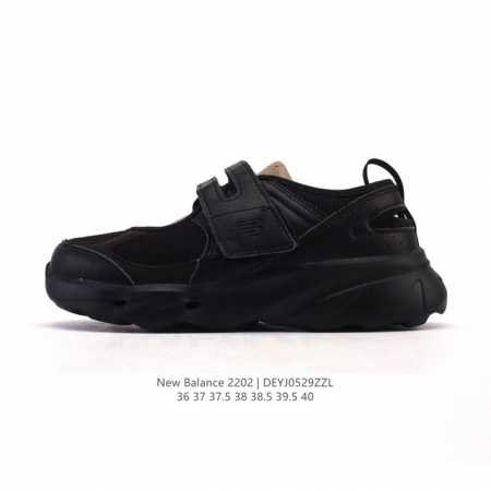 Alphabounce Instinct M Alpha This running shoe features a stretch upper and a co - Click Image to Close