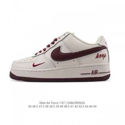 Nike Air Force 1 '07 Low, a versatile, low-top, thick-soled, height-enhancing c