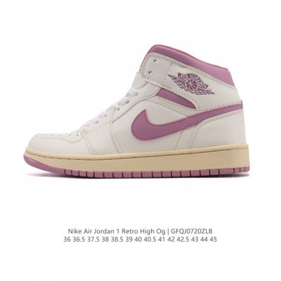 Nike Air Jordan 1 Retro High Og unisex sports sneakers. The design of these leat