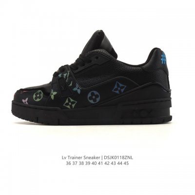 Company-grade Louis Vuitton Trainer Sneaker Low, a fashionable and stylish plat