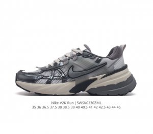 Nike V2K Run 4 tpu , md Vomero 5 Nike Initiator.... Nike Balenciaga 3Xl nike V2