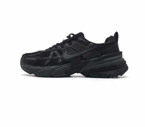 Nike V2K Run 4 tpu , md Vomero 5 Nike Initiator.... Nike Balenciaga 3Xl nike V2K