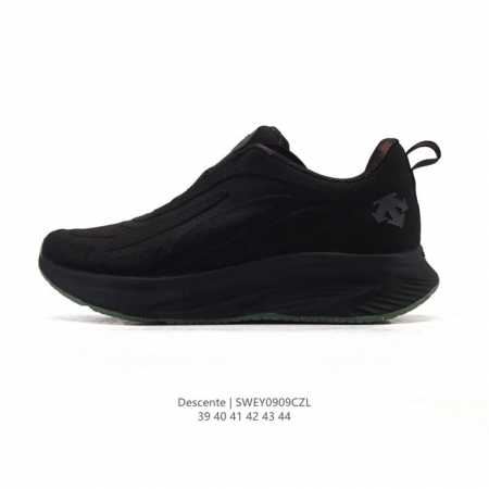 New company-grade Descente Cron Racer casual shoes, designed for men. The Desce - Click Image to Close
