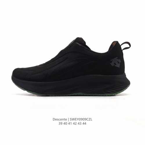 New company-grade Descente Cron Racer casual shoes, designed for men. The Desce