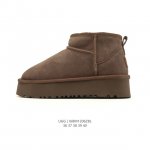 Factory-grade Ugg women's snow boots, made in Guangdong. Features a TPU molded
