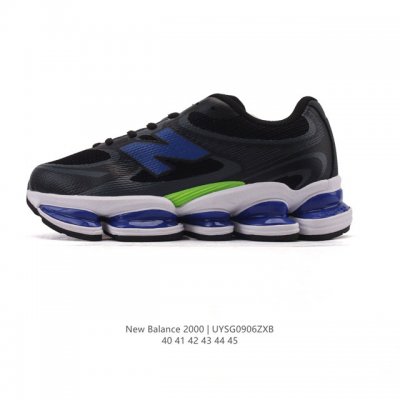 New arrival, a new model from New Balance! The New Balance 2000 series features