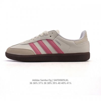 Adidas men's and women's shoes are half-size, made of soft environmentally frien