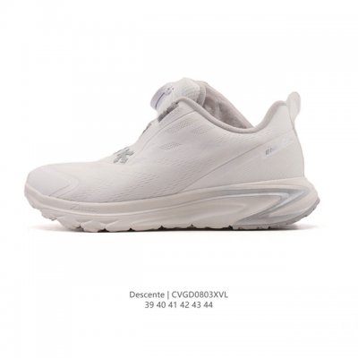 New summer arrival: the Descente Urban Outdoor men's Traxis sneakers. Descente'
