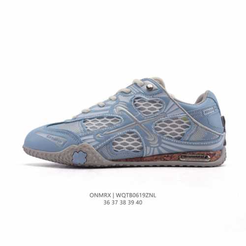 New company-level On Max four-leaf clover limited edition-silver women's sneaker