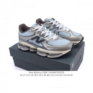 New product, company-level New Balance, new shoe style! New Balance 2000 series
