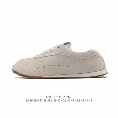 Company-grade Alo Yoga Recovery Mode comfortable and simple white sneakers, non-