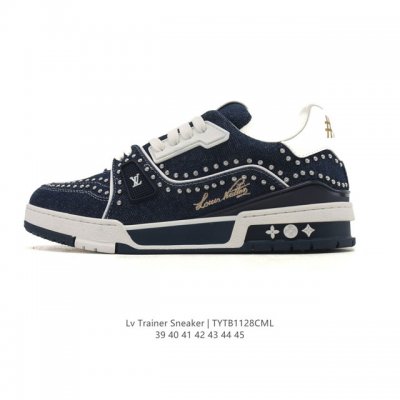 Company-grade Louis Vuitton Trainer Sneaker Low, fashionable athletic shoe with