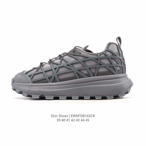 Dior, a high-end luxury brand, showcases a sophisticated aesthetic. Low-top Dio