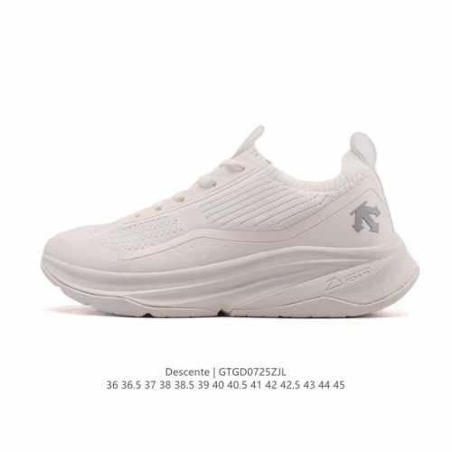 Descente Chron retro fabric sneakers for men and women, featuring a comfortable,