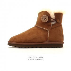 Ugg mid-top snow boots, playful and cute with versatile styles. Ugg, an American