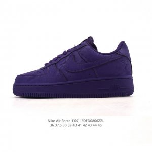Authentic Nike Air Force 1 '07 Low, a versatile, low-top, thick-soled, height-en
