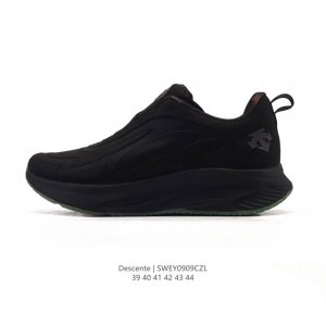 New company-grade Descente Cron Racer casual shoes, designed for men. The Desce