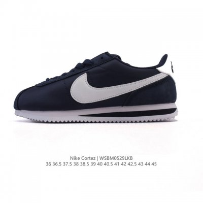 The corporate-grade Nike P-6000 women's running shoes use red hooks on the insid