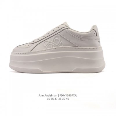 Ann Andelman Arcade Blanc white sneakers are worn by celebrities like Zhao Lusi