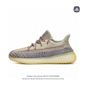 Blind Box Two Pairs Thousands of Pairs Stock Available, Yeezy 350 Really Explosi