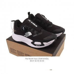 Company-grade outdoor dad sneakers, low-top The North Face, thick-soled running